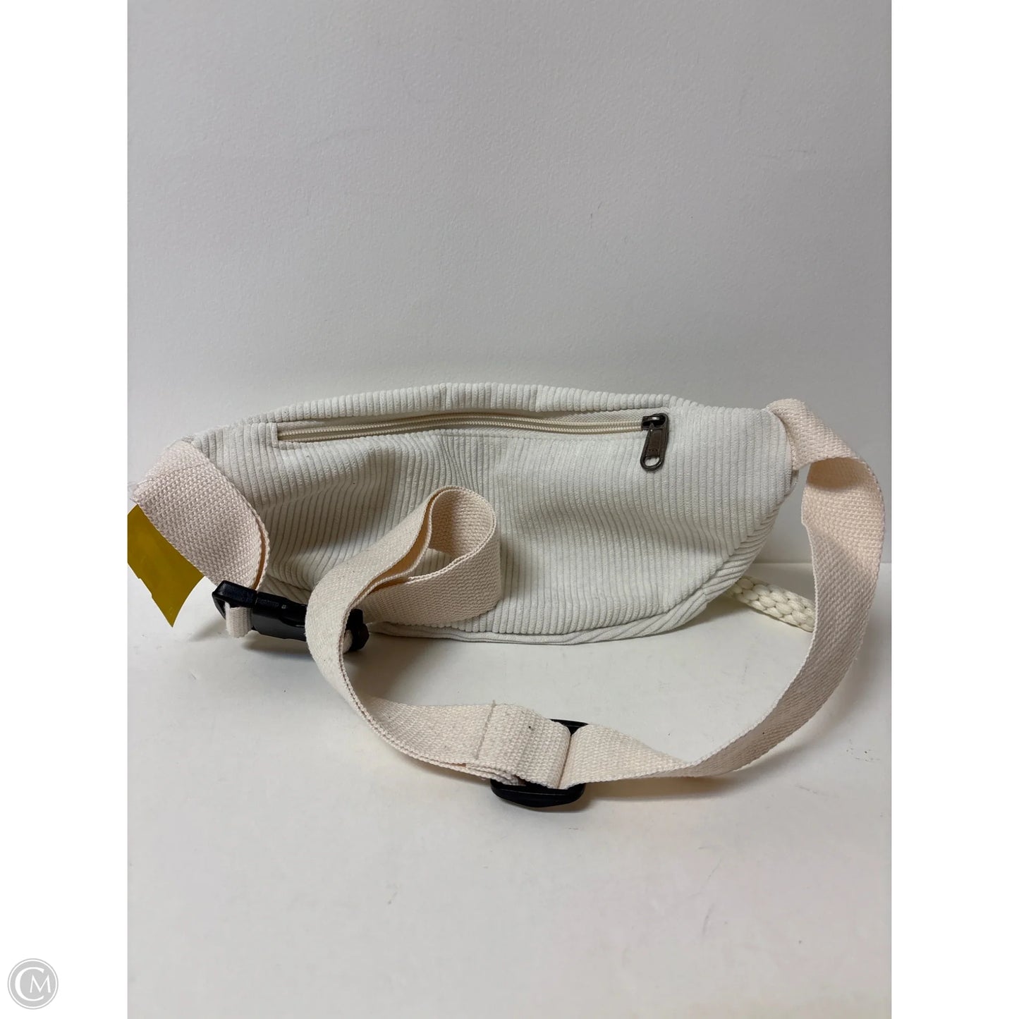 Belt Bag By Clothes Mentor, Size: Large