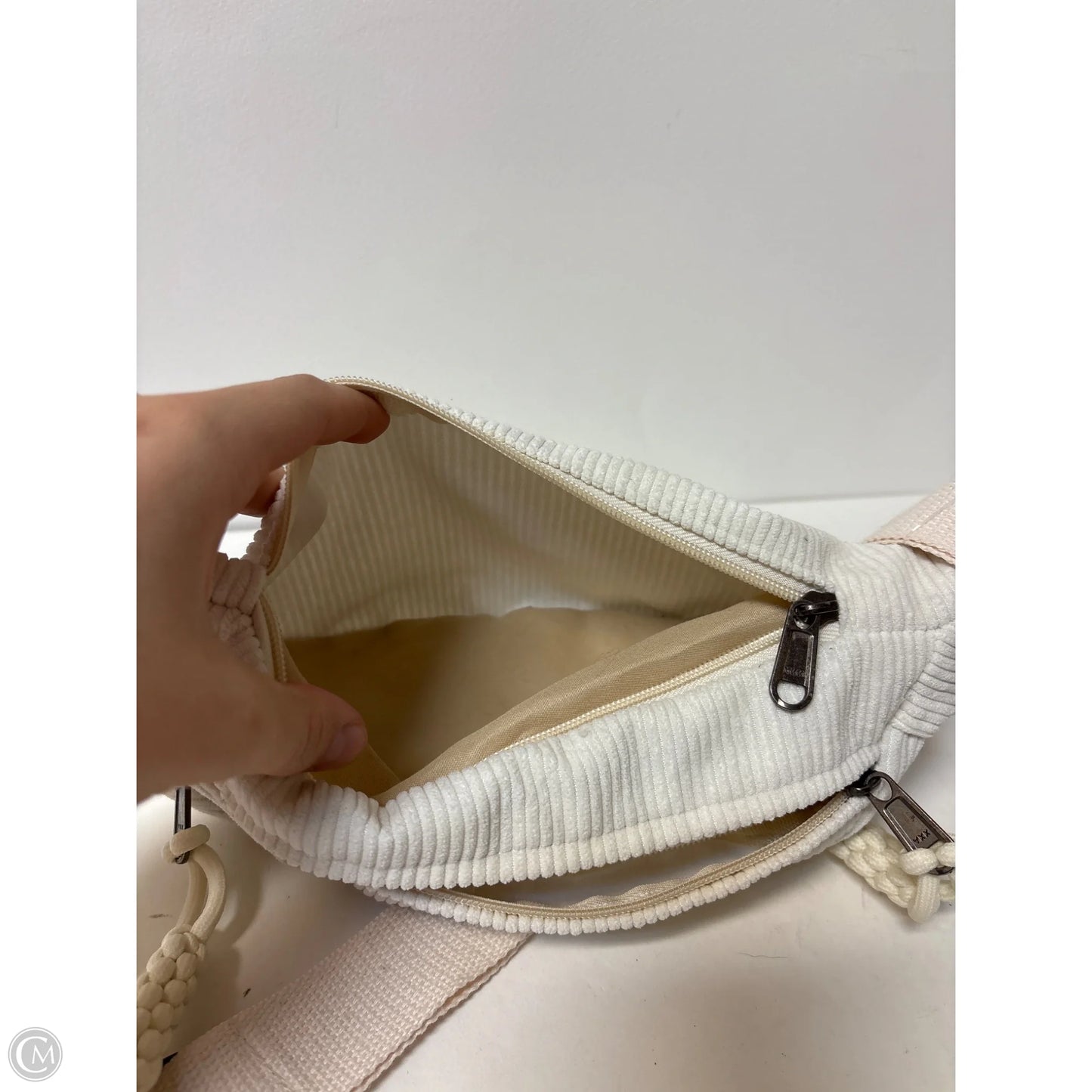 Belt Bag By Clothes Mentor, Size: Large