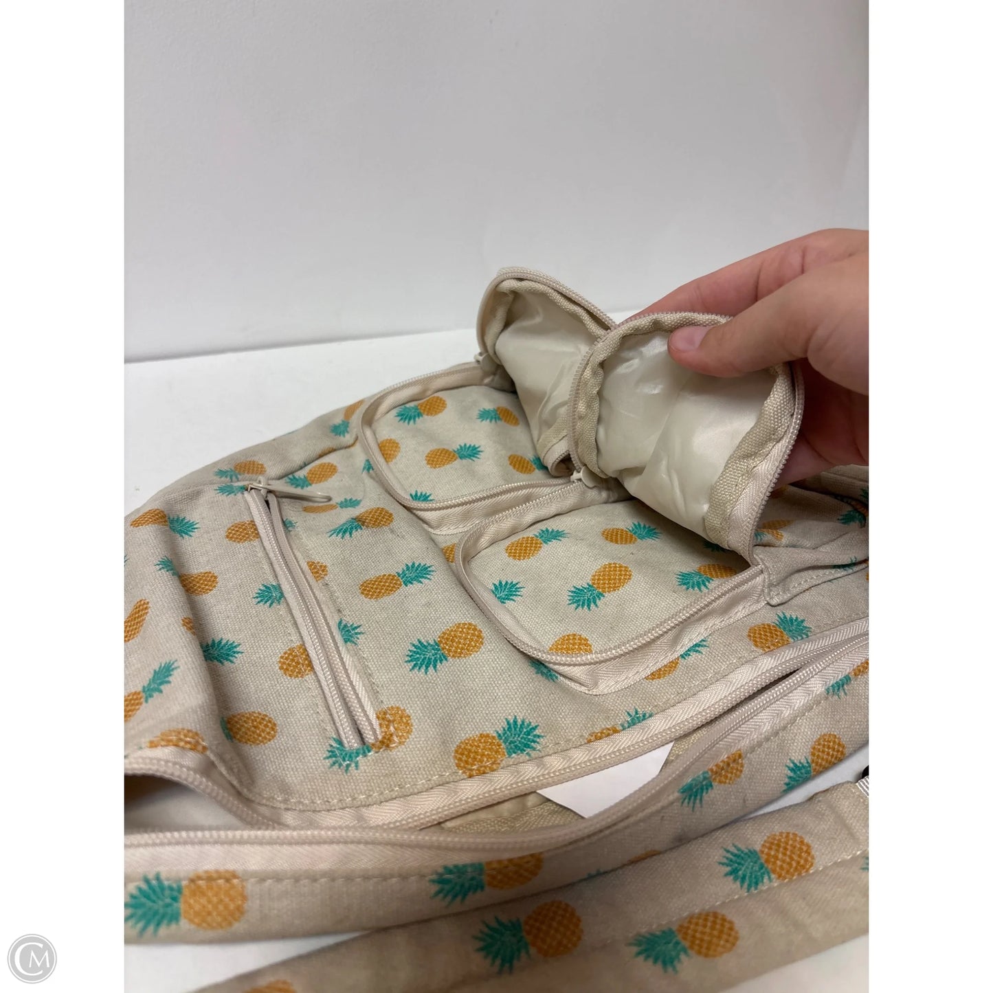 Handbag By Clothes Mentor, Size: Large