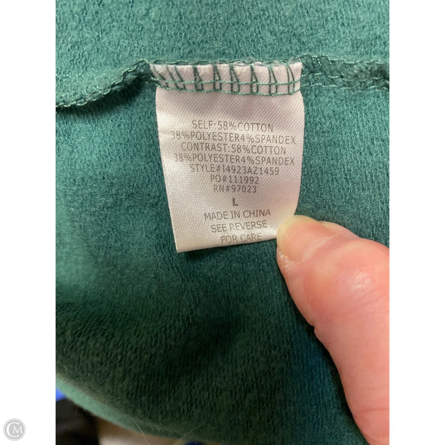 Top Long Sleeve By Clothes Mentor In Green, Size: L