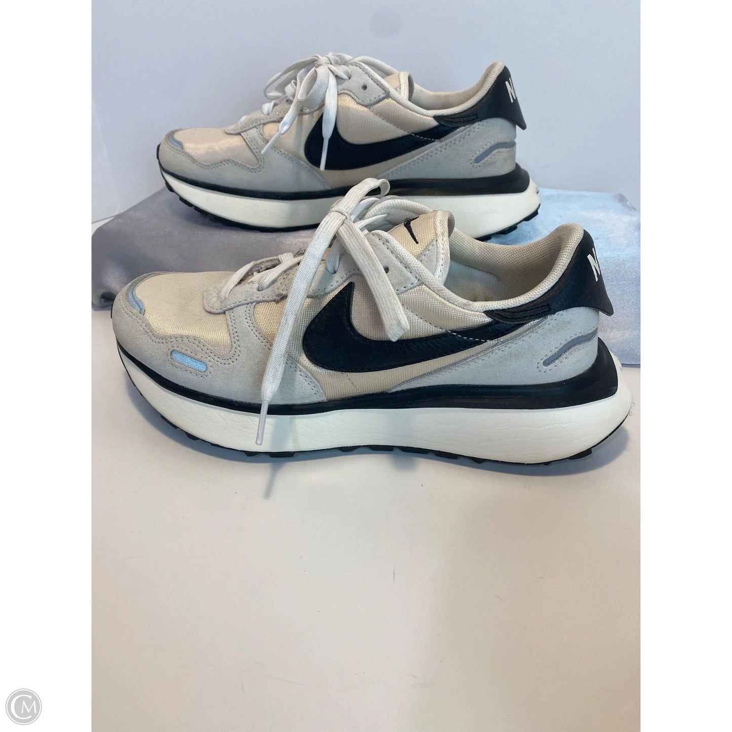 Shoes Athletic By Nike In Tan, Size: 7.5