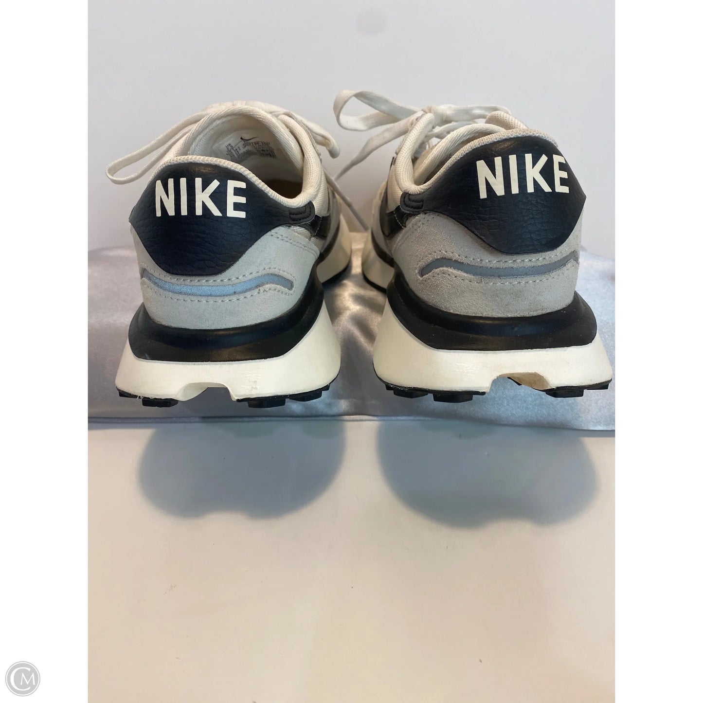 Shoes Athletic By Nike In Tan, Size: 7.5