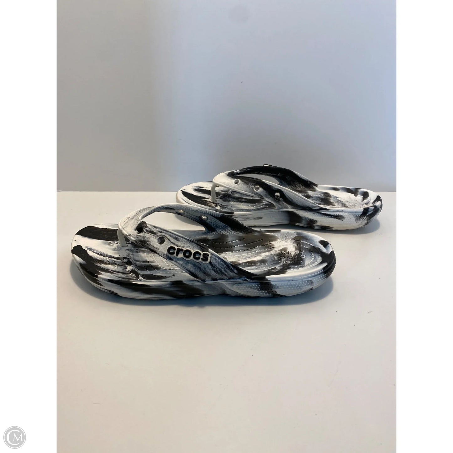 Sandals Flip Flops By Crocs In Black & White, Size: 11