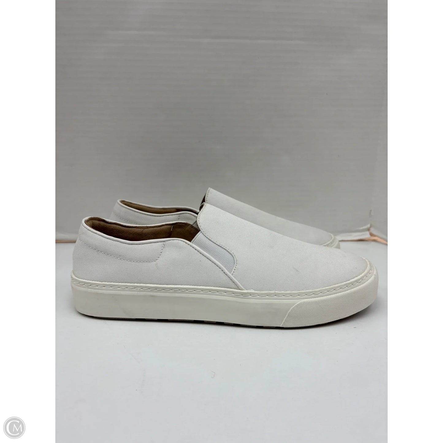 Shoes Flats By Amazon Essentials In White, Size: 12