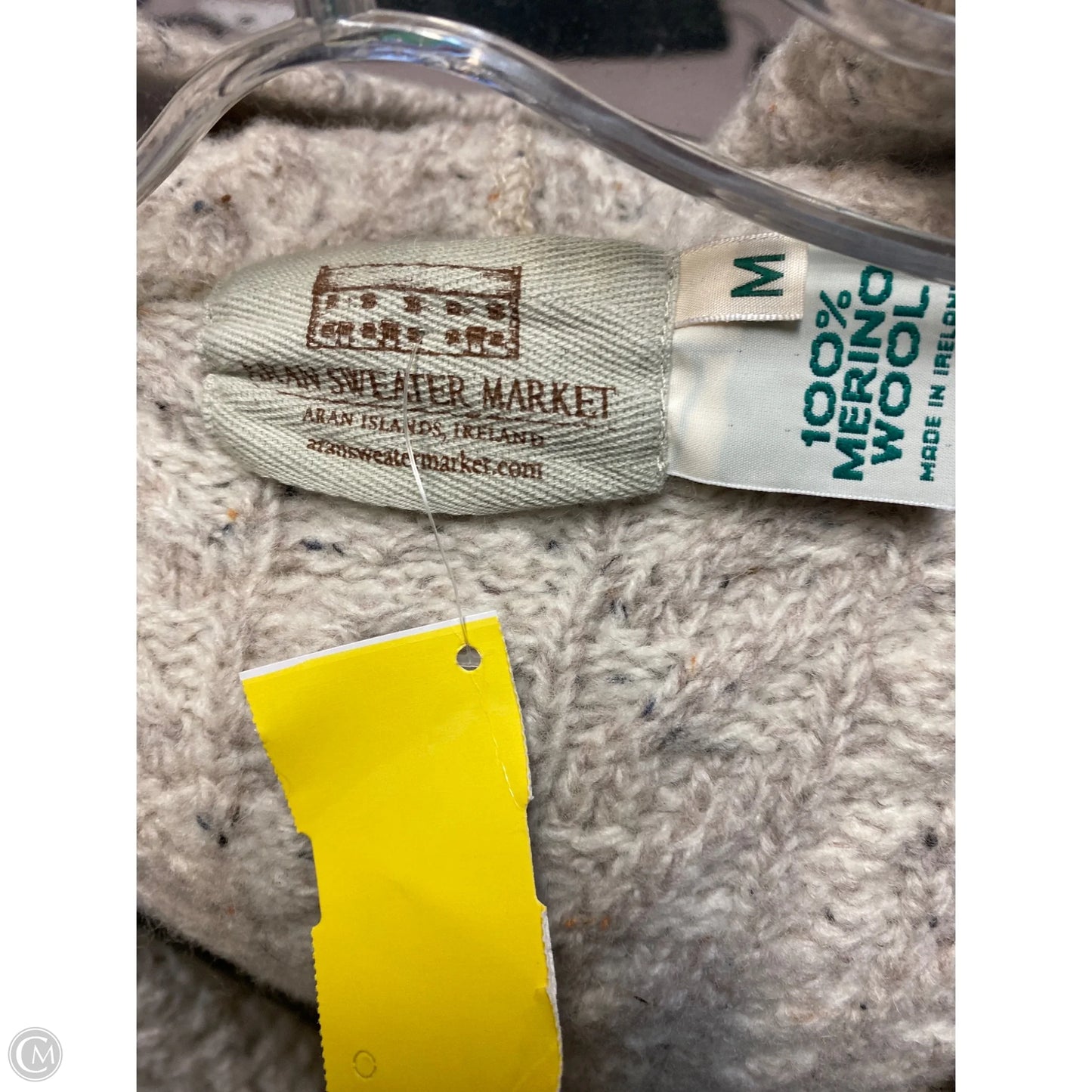 Sweater By Clothes Mentor In Beige, Size: M