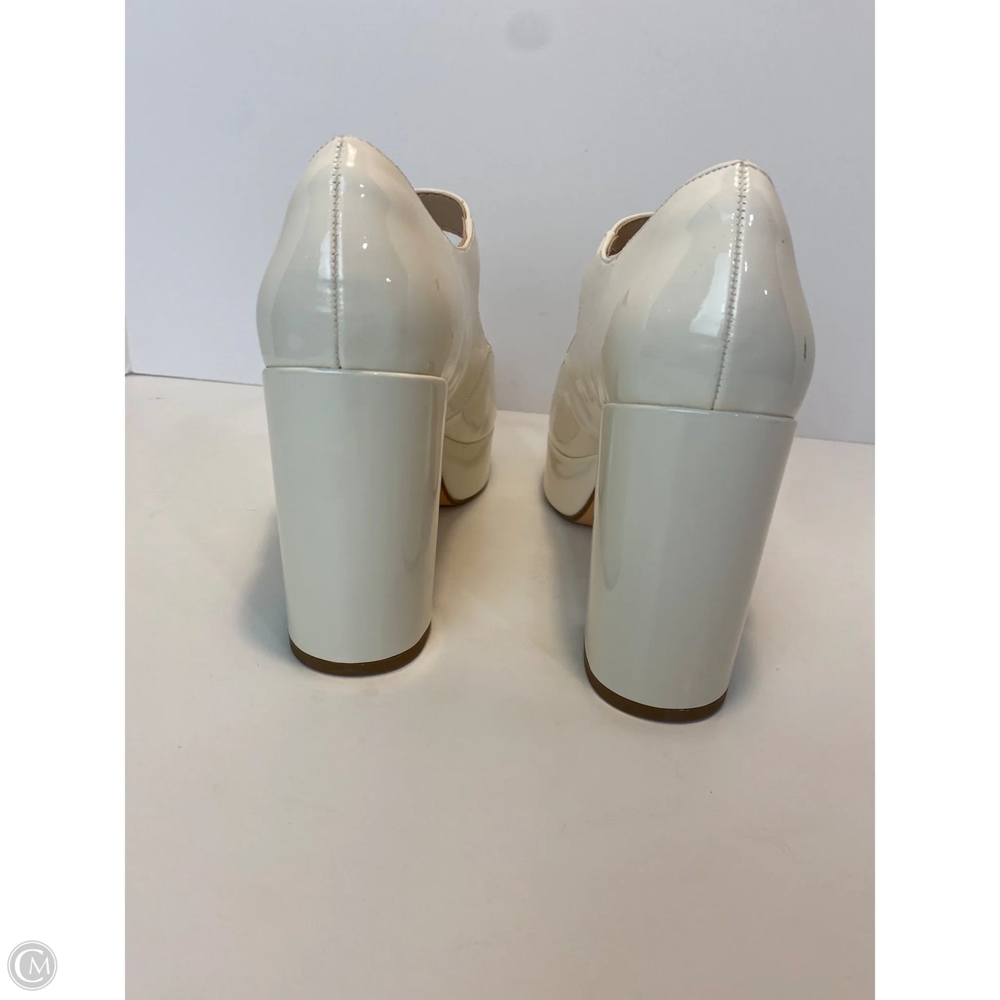 Shoes Heels Block By Clothes Mentor In White, Size: 8.5