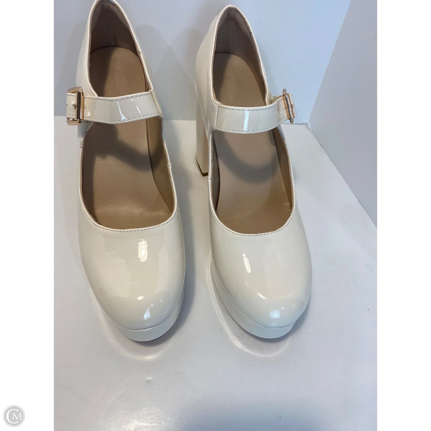 Shoes Heels Block By Clothes Mentor In White, Size: 8.5