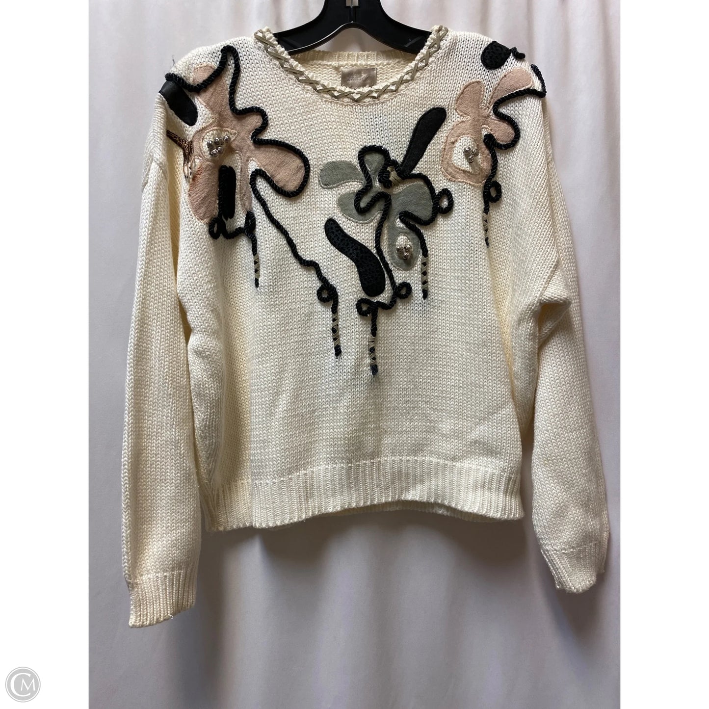 Sweater By Clothes Mentor In White, Size: M
