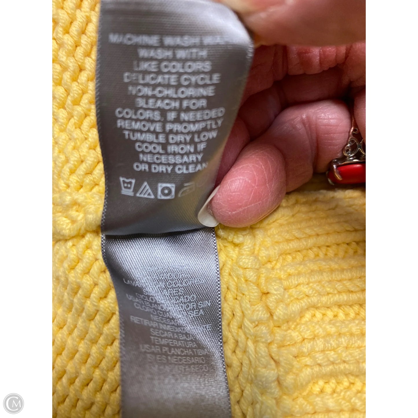 Sweater By Liz Claiborne In Yellow, Size: L