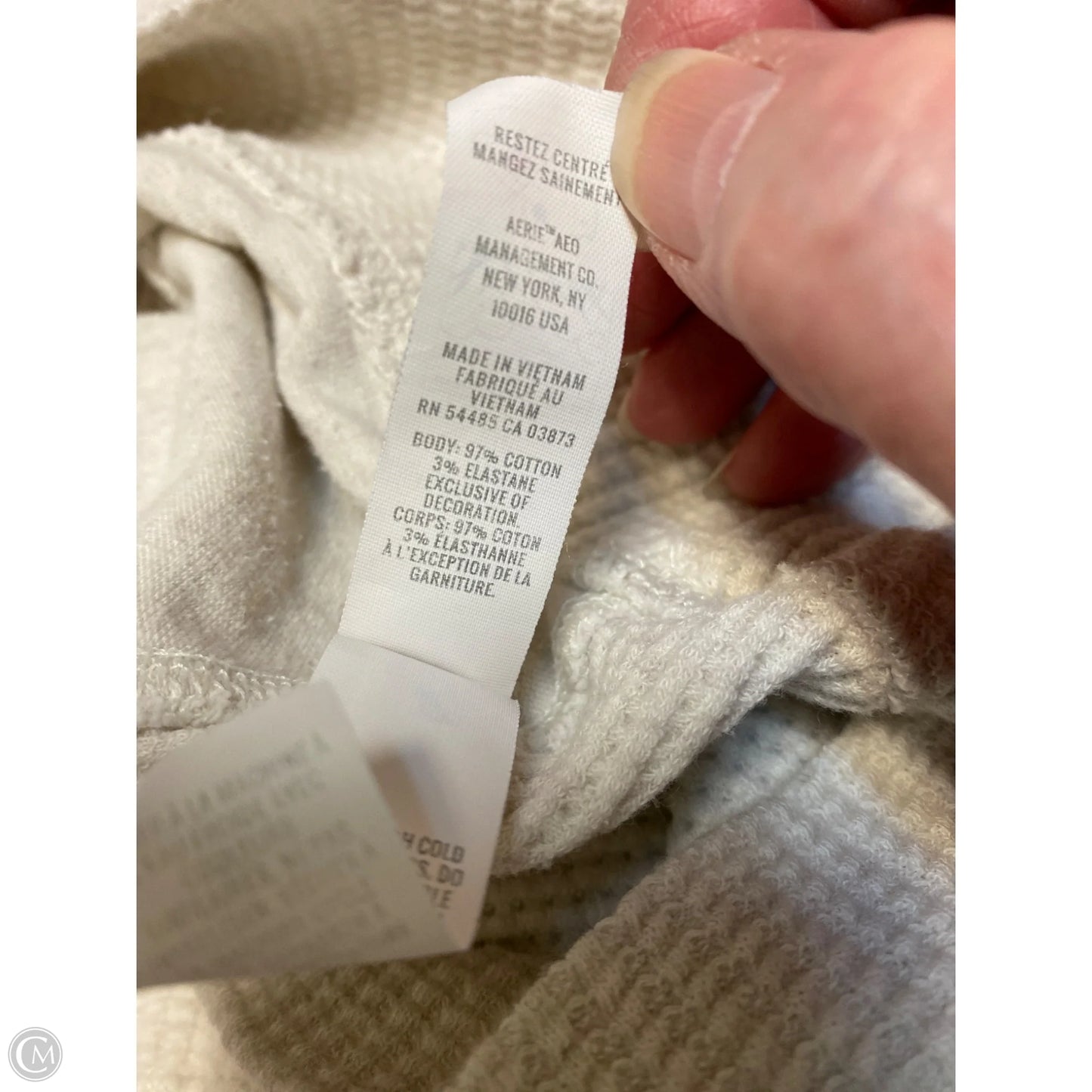 Top Long Sleeve By Aerie In Cream, Size: S