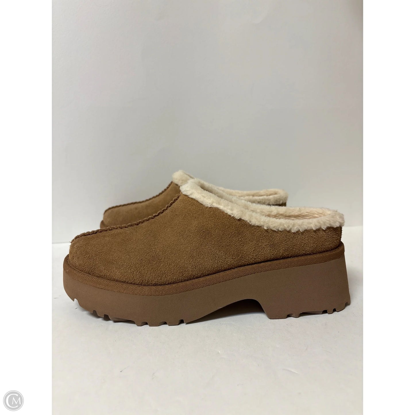 Shoes Designer By Ugg In Brown, Size: 11