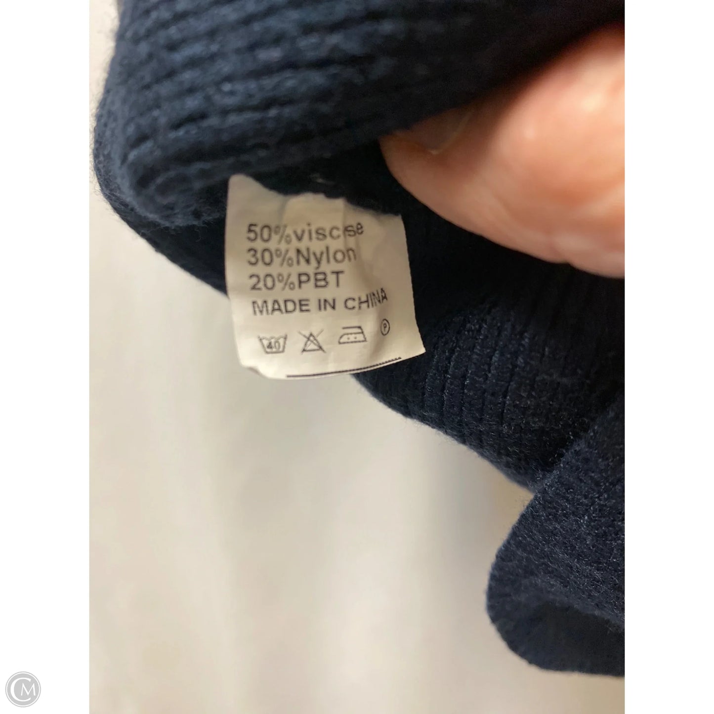 Sweater By Clothes Mentor In Navy, Size: M