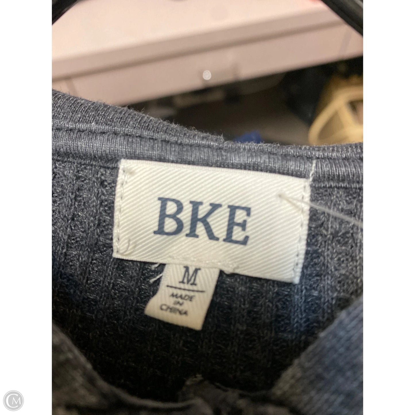 Top Long Sleeve By Bke In Grey, Size: M