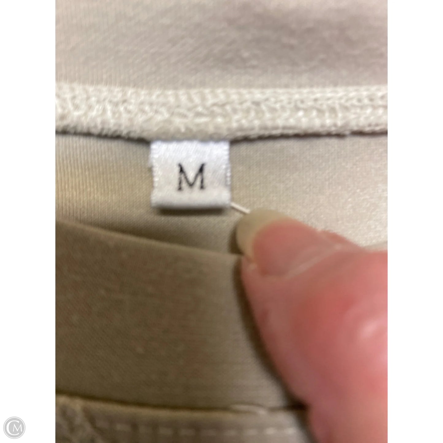 Top Long Sleeve By Clothes Mentor In Beige, Size: M