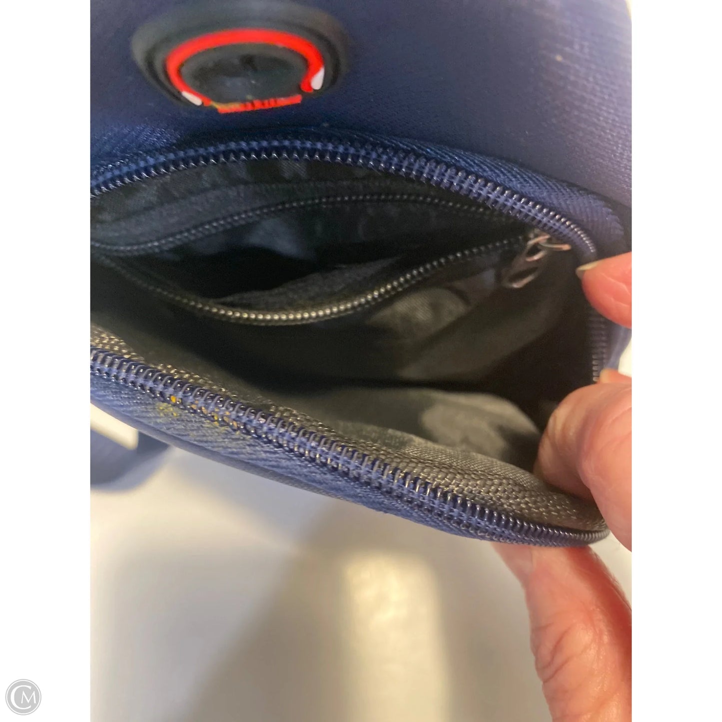 Crossbody By Clothes Mentor, Size: Small