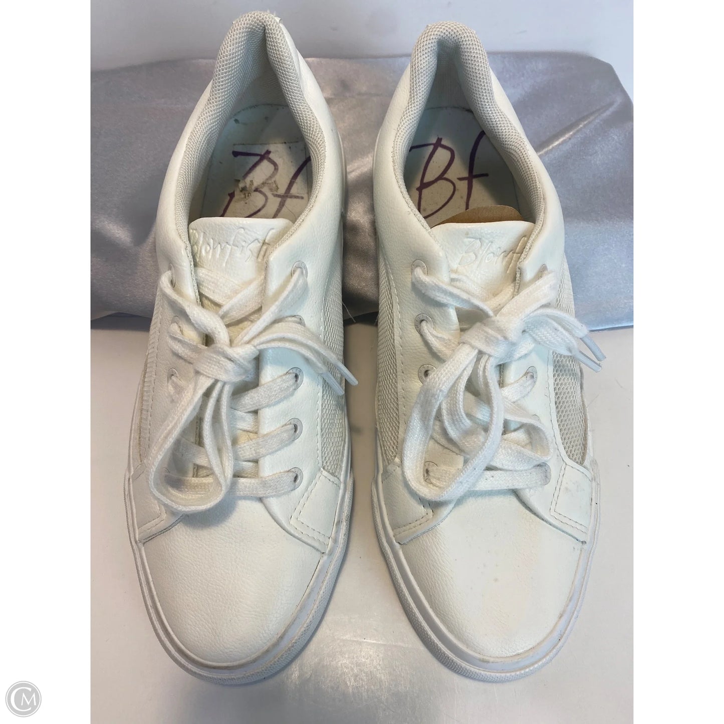 Shoes Flats By Blowfish In White, Size: 10