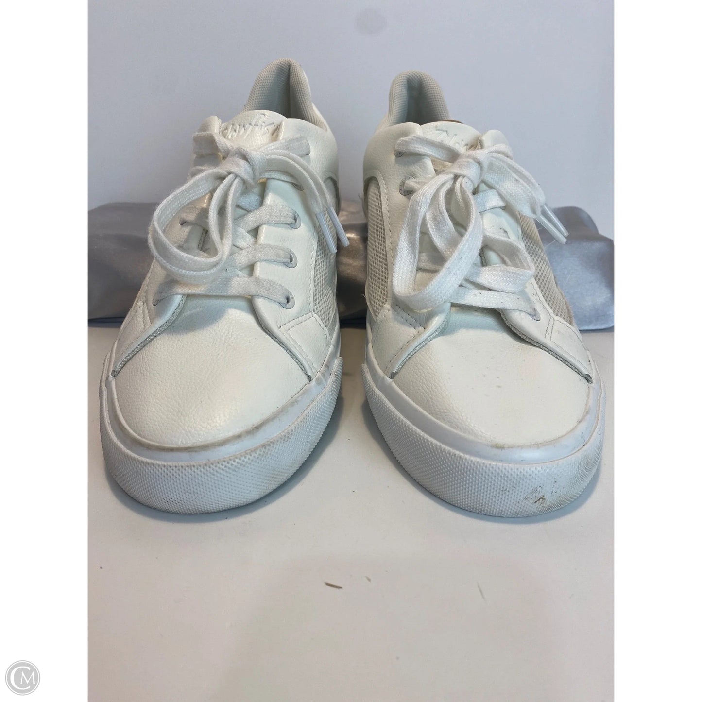 Shoes Flats By Blowfish In White, Size: 10