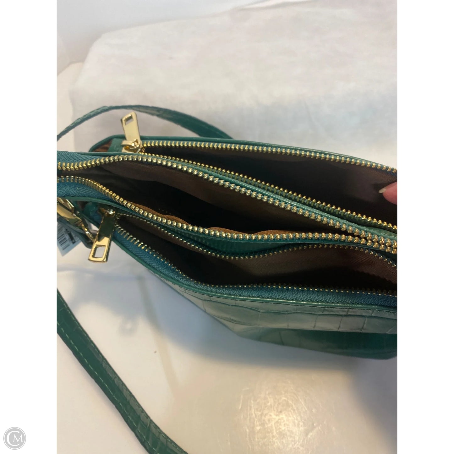 Crossbody Leather By Clothes Mentor, Size: Medium