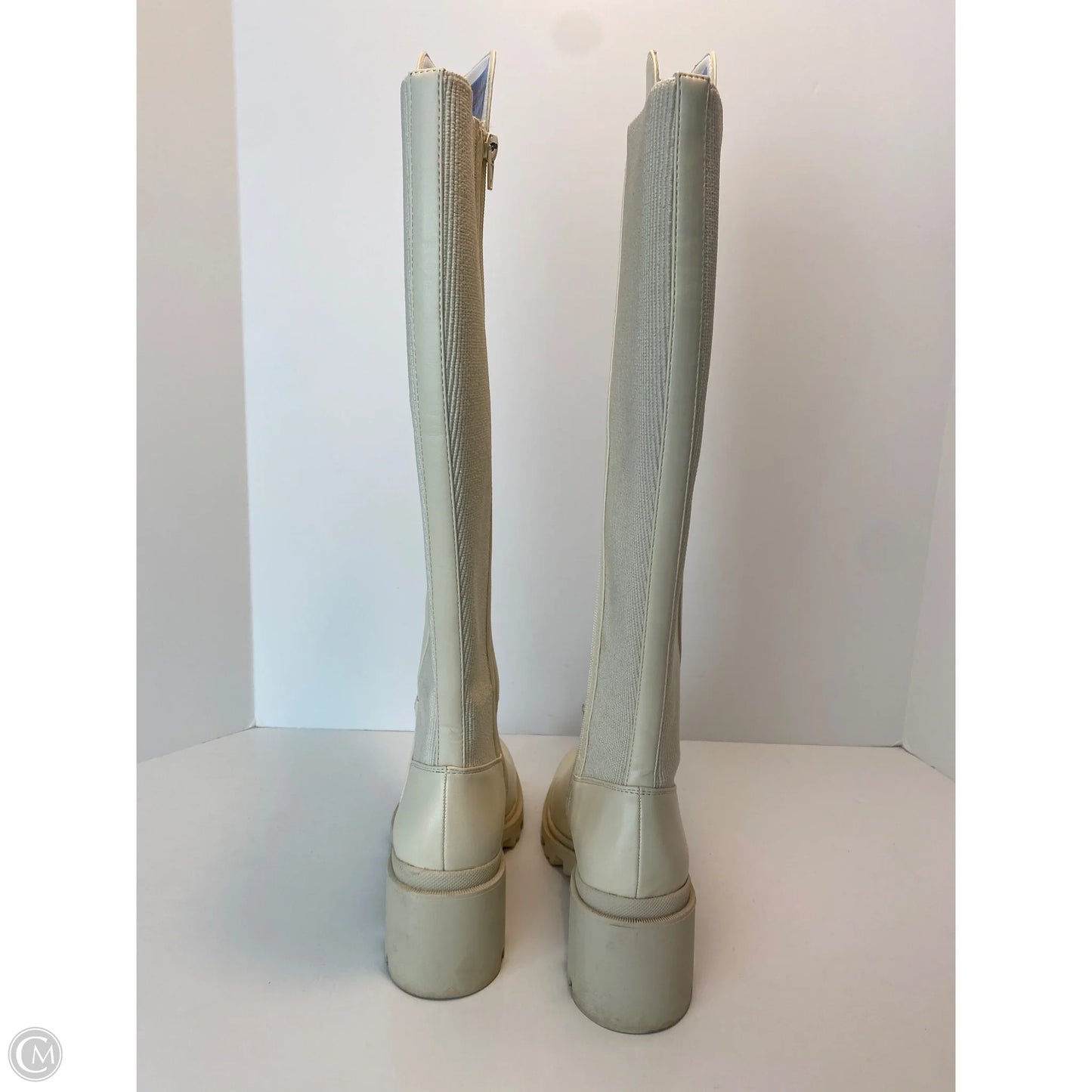 Boots Knee Heels By Clothes Mentor In Cream, Size: 7