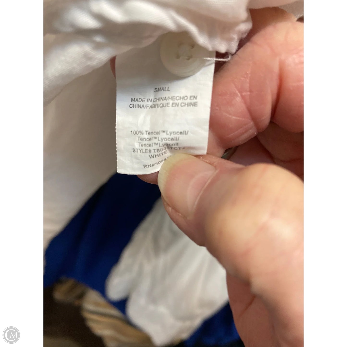 Top Long Sleeve By Thread And Supply In White, Size: S