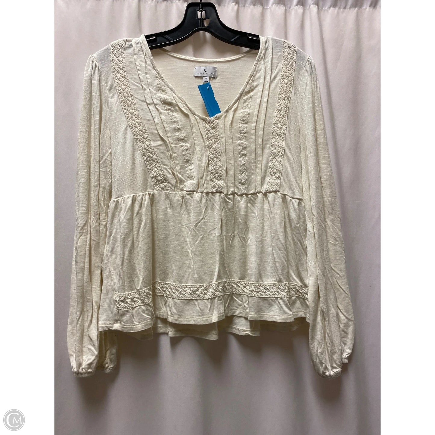 Top Long Sleeve By True Craft In White, Size: M
