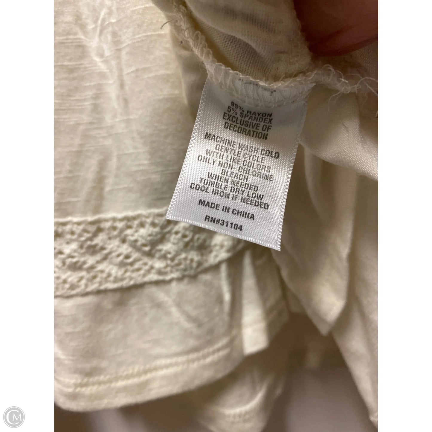 Top Long Sleeve By True Craft In White, Size: M