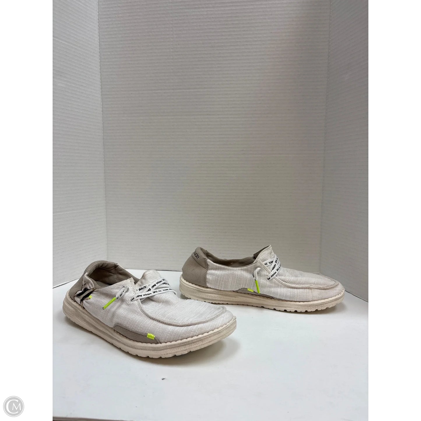 Shoes Flats By Hey Dude In White, Size: 9