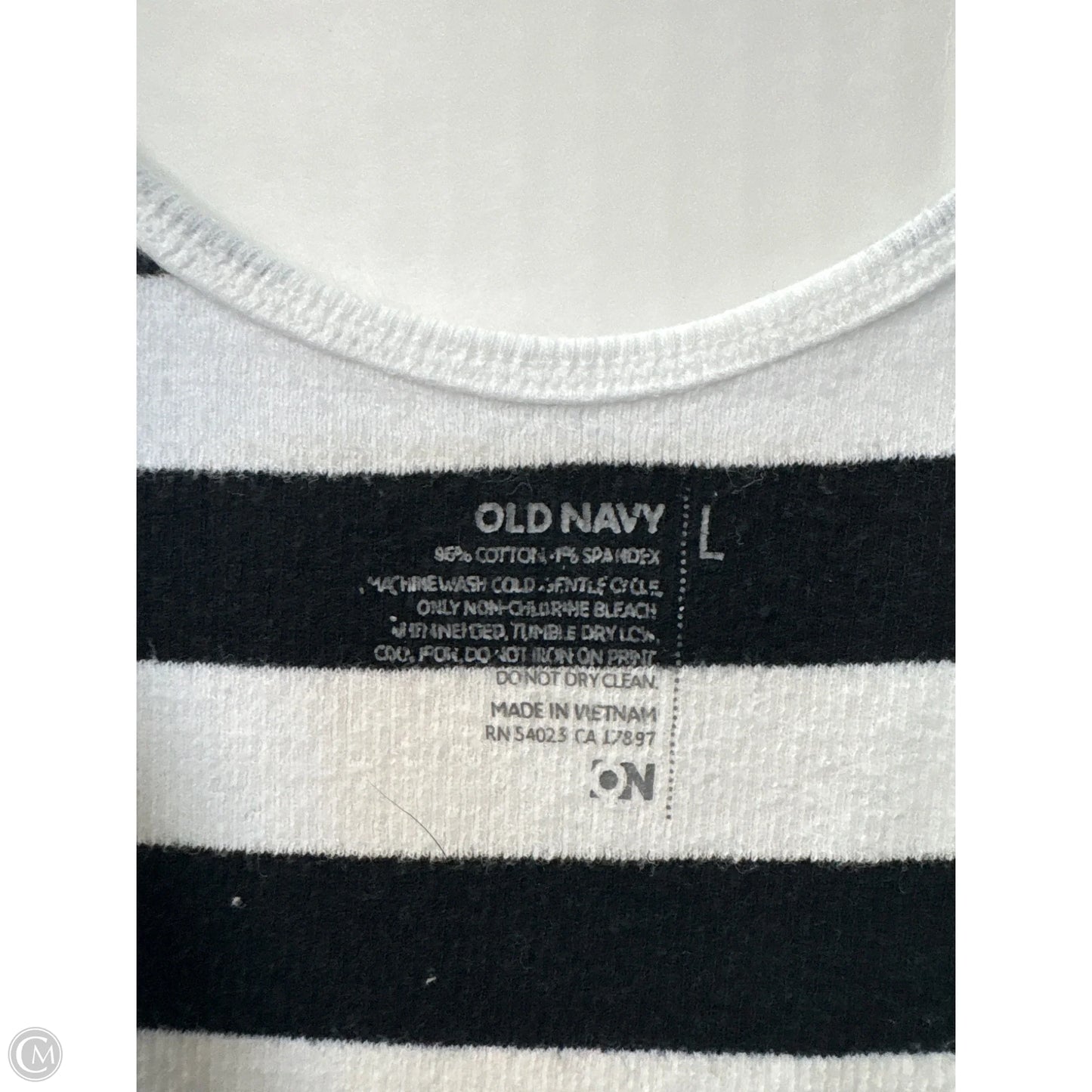 Top Sleeveless By Old Navy In Black & White, Size: L