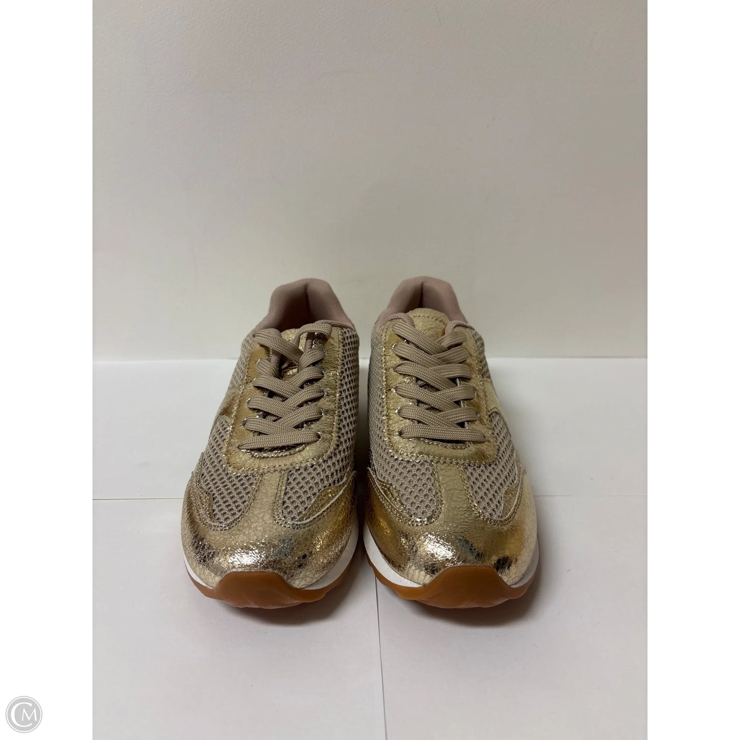 Shoes Sneakers By Top Moda In Gold, Size: 7