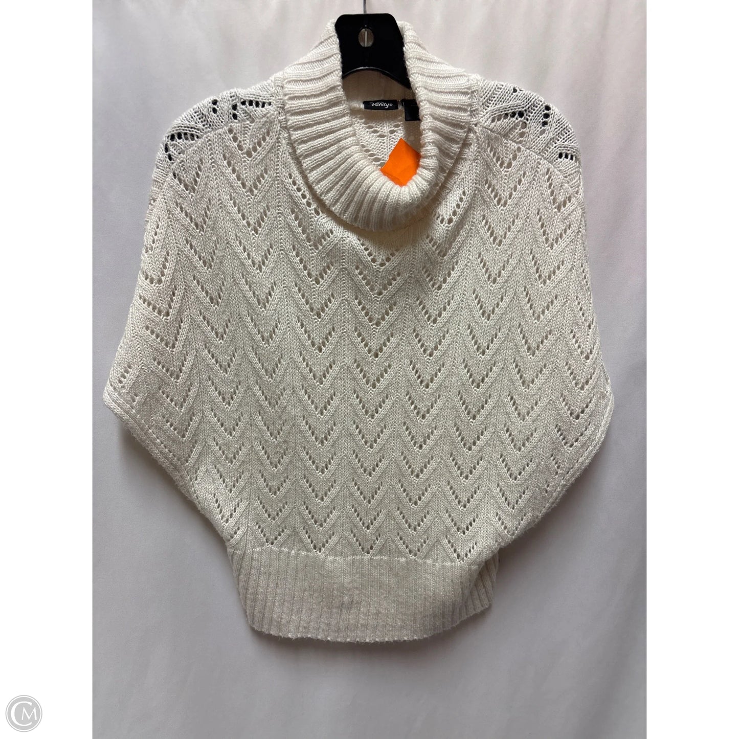 Sweater By Vanity In White, Size: L