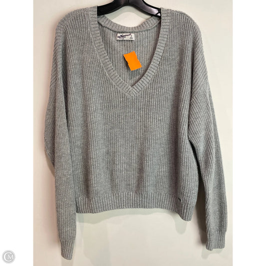 Sweater By Hollister In Grey, Size: S