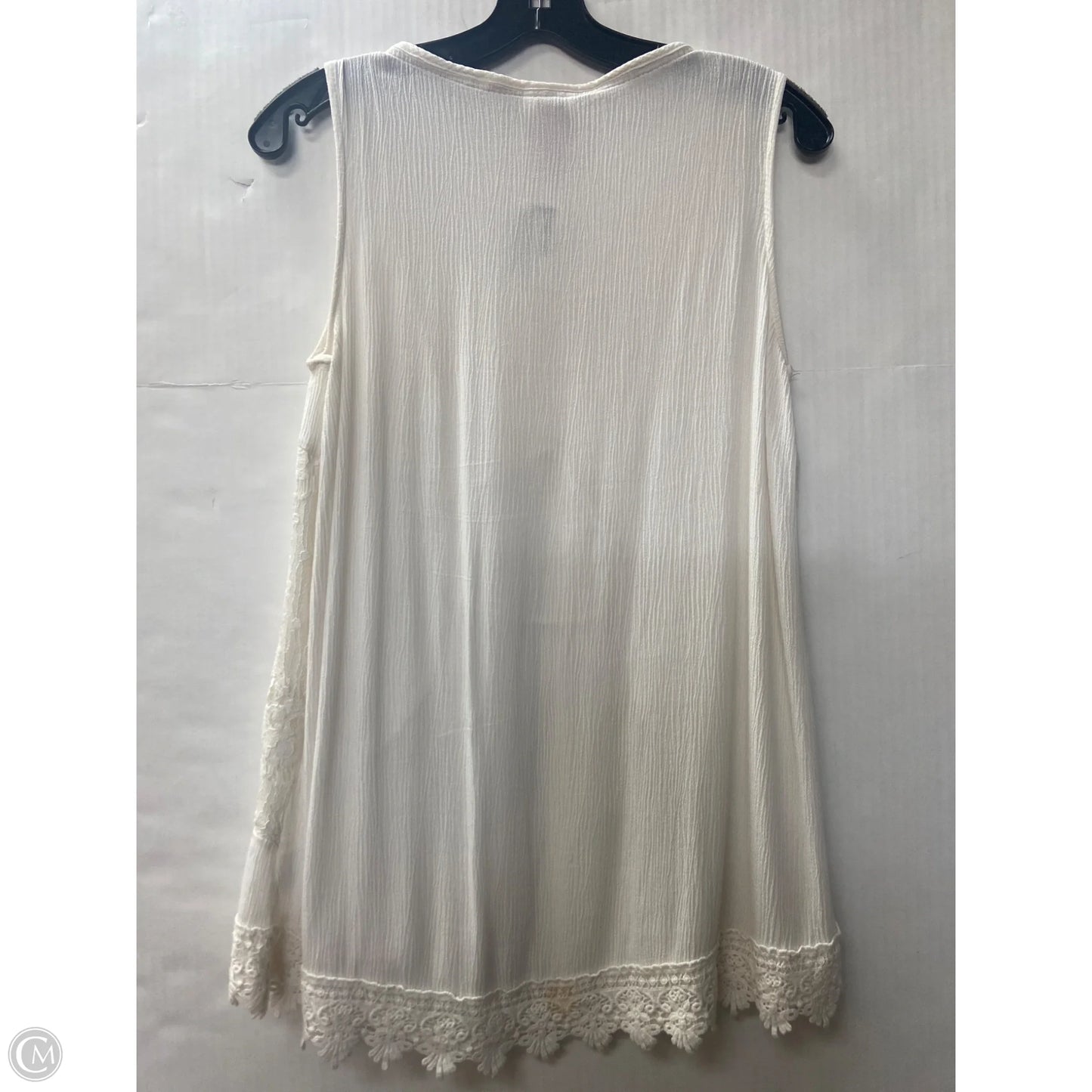 Top Sleeveless By Knox Rose In Cream, Size: M