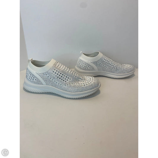 Shoes Athletic By Clothes Mentor In White, Size: 9