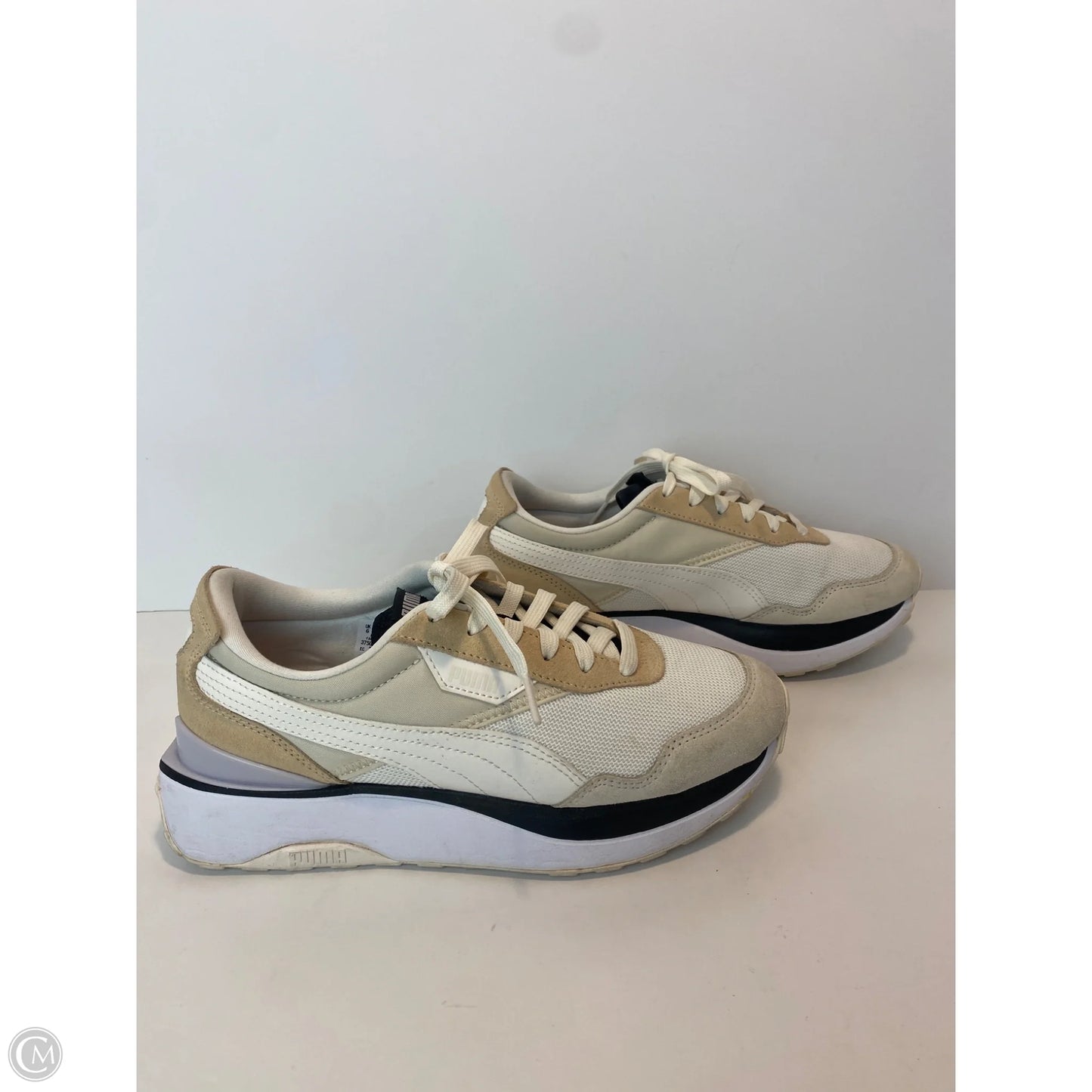Shoes Athletic By Puma In White, Size: 8.5