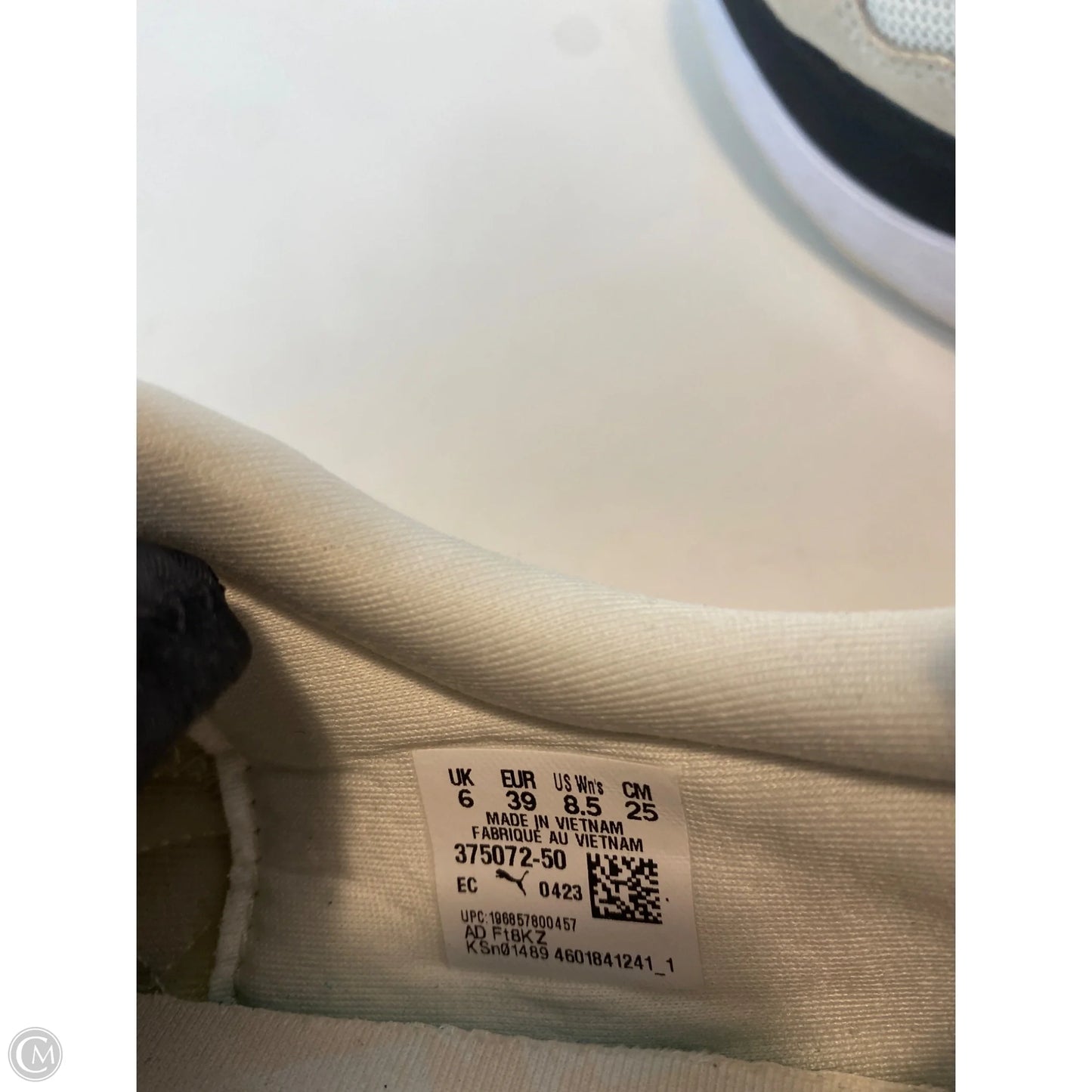 Shoes Athletic By Puma In White, Size: 8.5