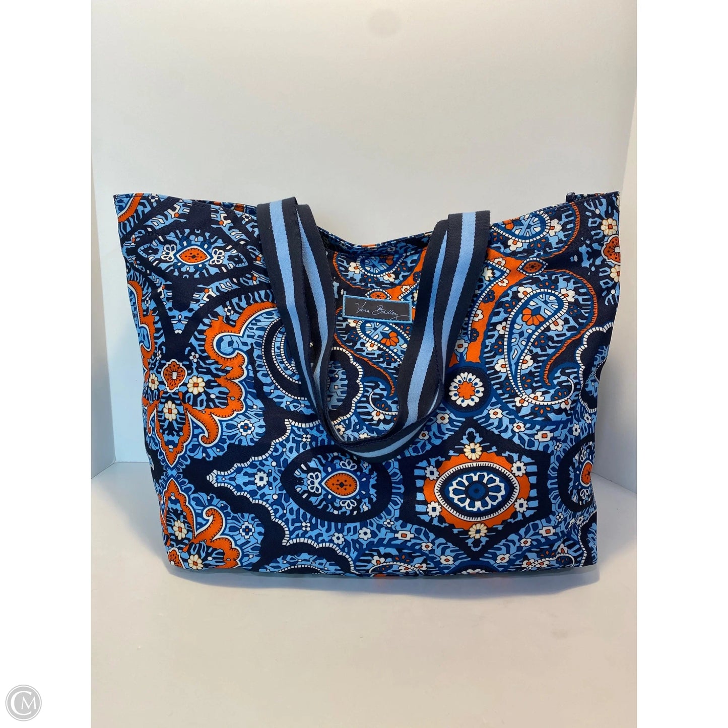 Handbag By Vera Bradley, Size: Large