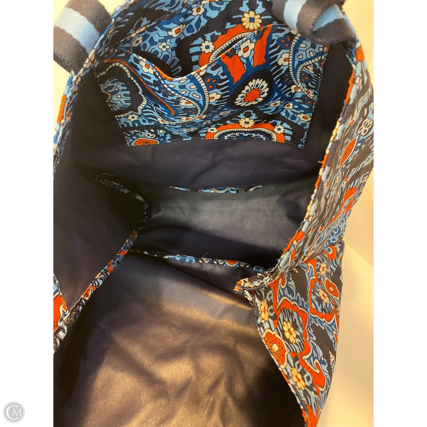 Handbag By Vera Bradley, Size: Large