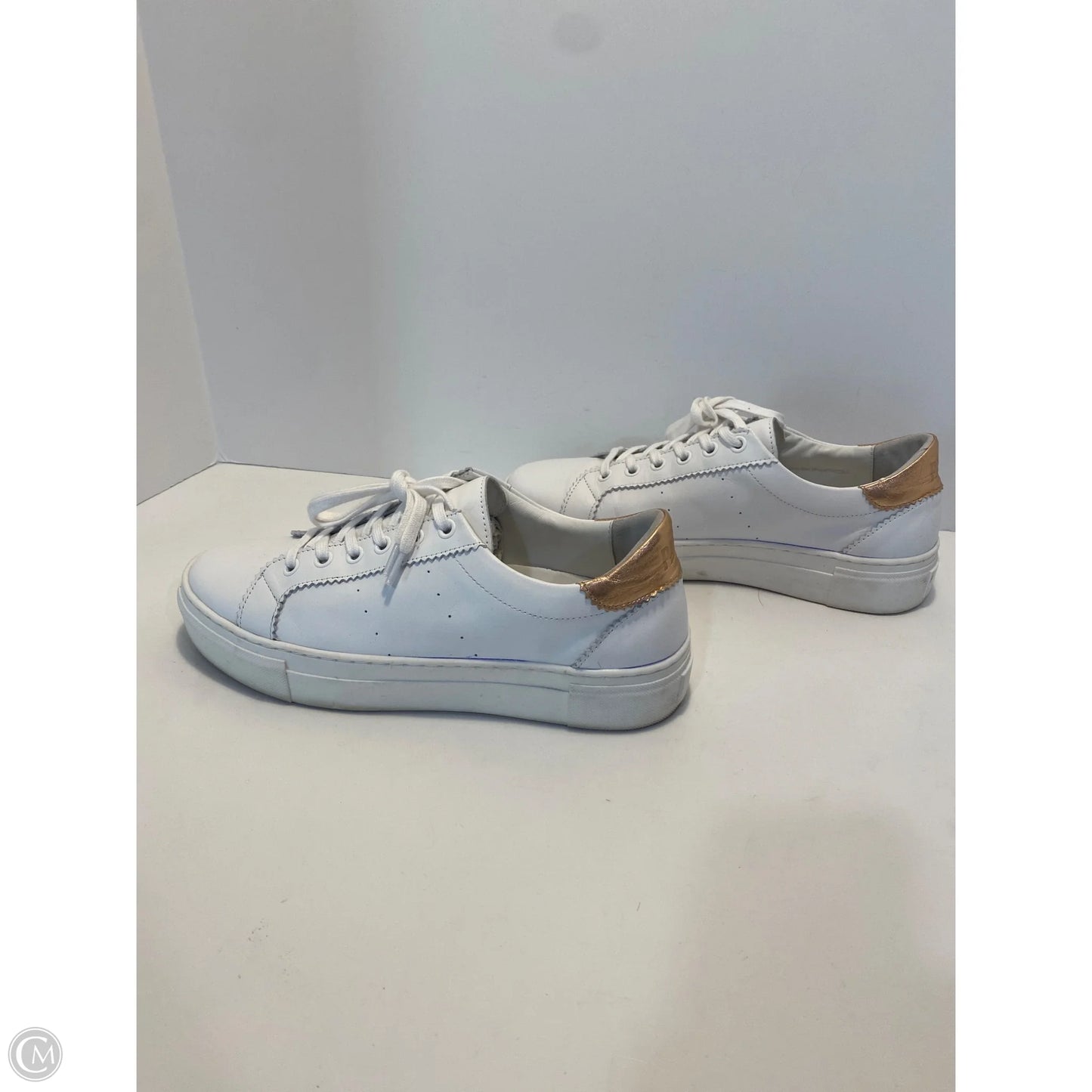 Shoes Sneakers By Paige In White, Size: 9