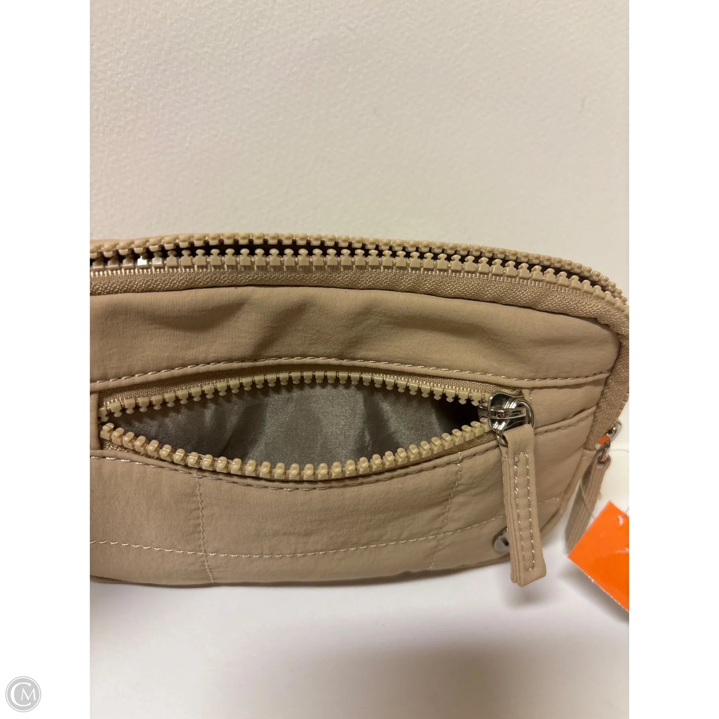 Wristlet By Clothes Mentor, Size: Small