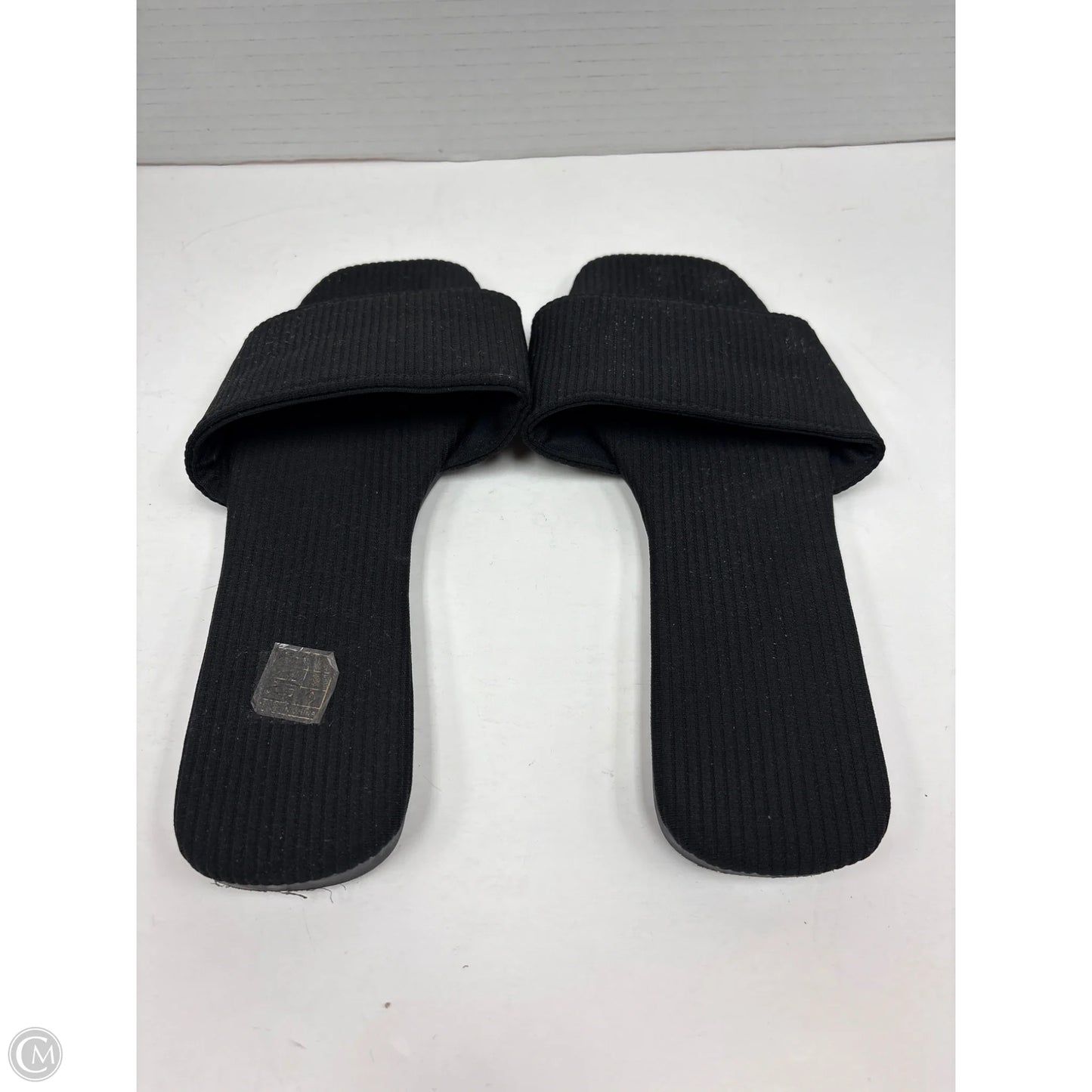 Sandals Flats By Clothes Mentor In Black, Size: 6.5