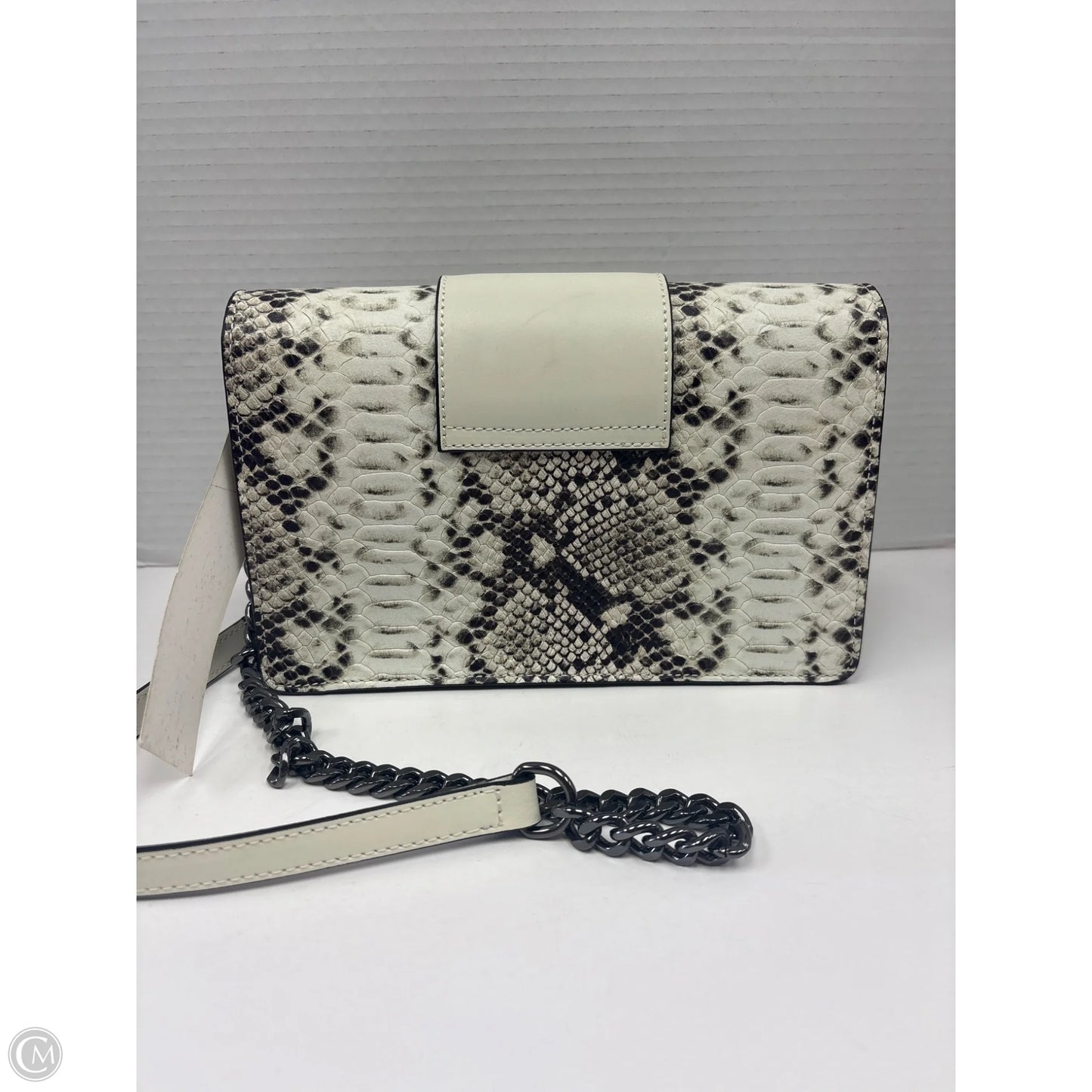 Crossbody By Clothes Mentor, Size: Medium