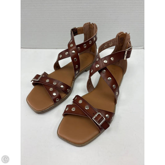 Sandals Flats By Time And Tru In Brown, Size: 7.5