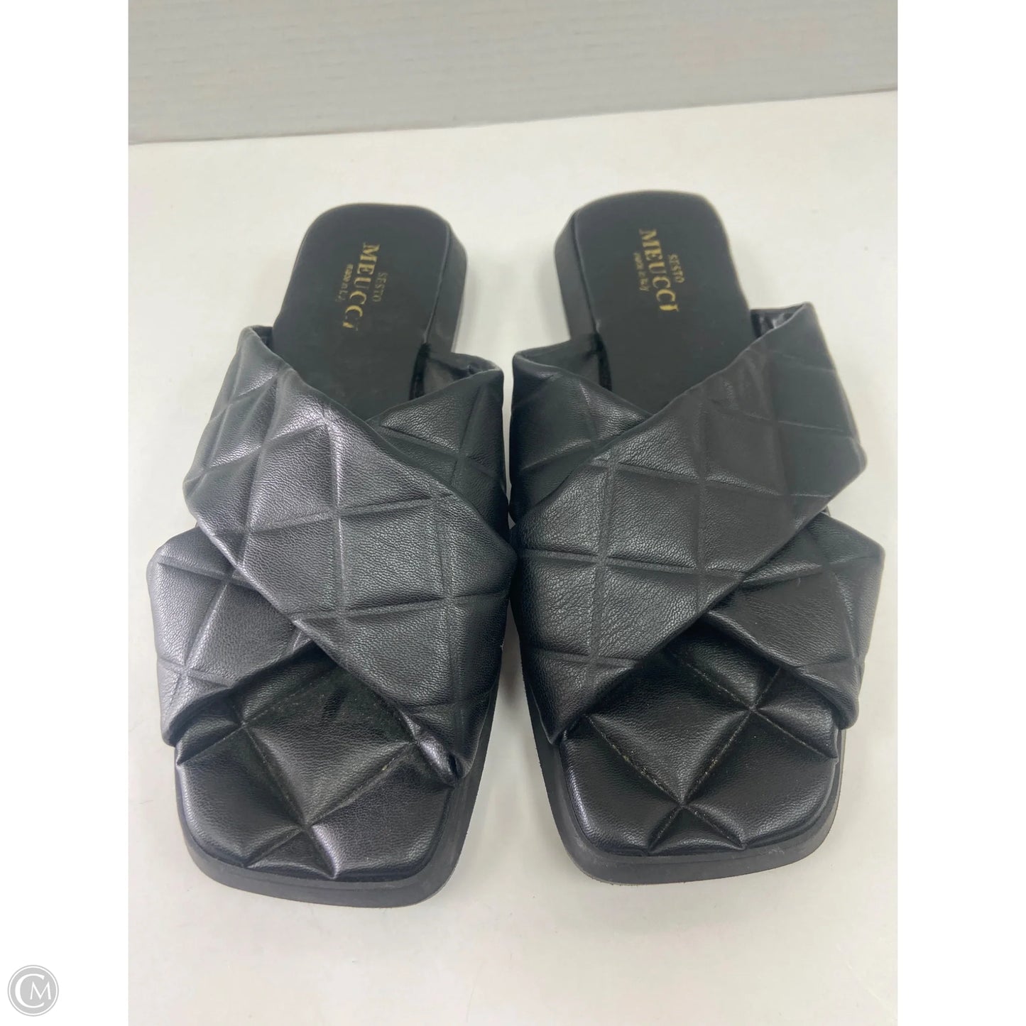 Sandals Flats By Clothes Mentor In Black, Size: 10