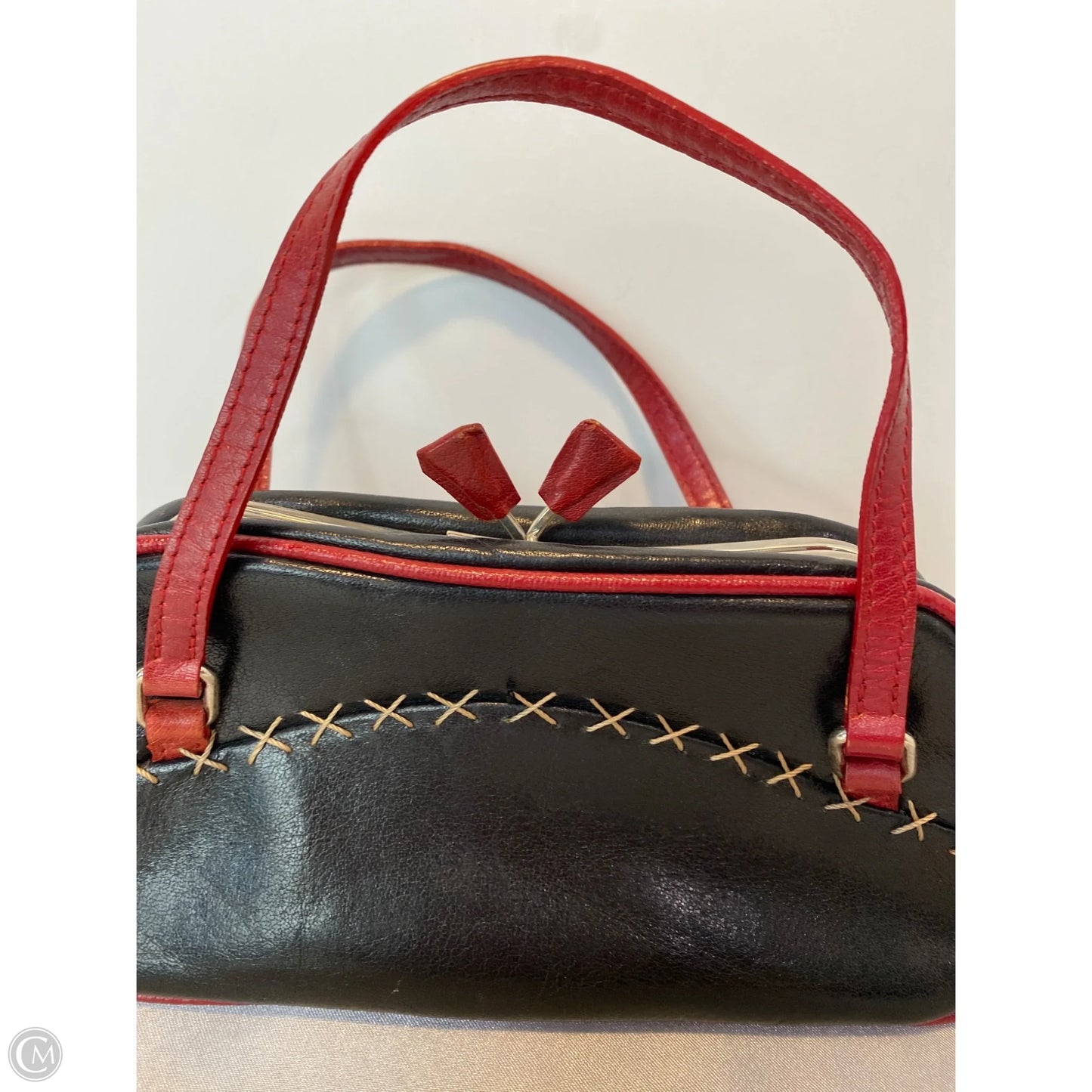 Clutch By Clothes Mentor, Size: Small