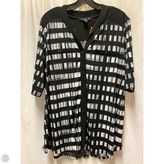 Top Short Sleeve By Clothes Mentor In Black & White, Size: 2x