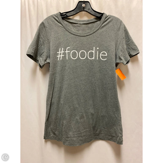 Top Short Sleeve By Clothes Mentor In Grey, Size: M