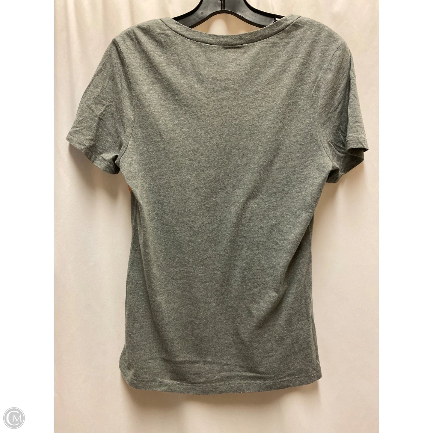 Top Short Sleeve By Clothes Mentor In Grey, Size: M