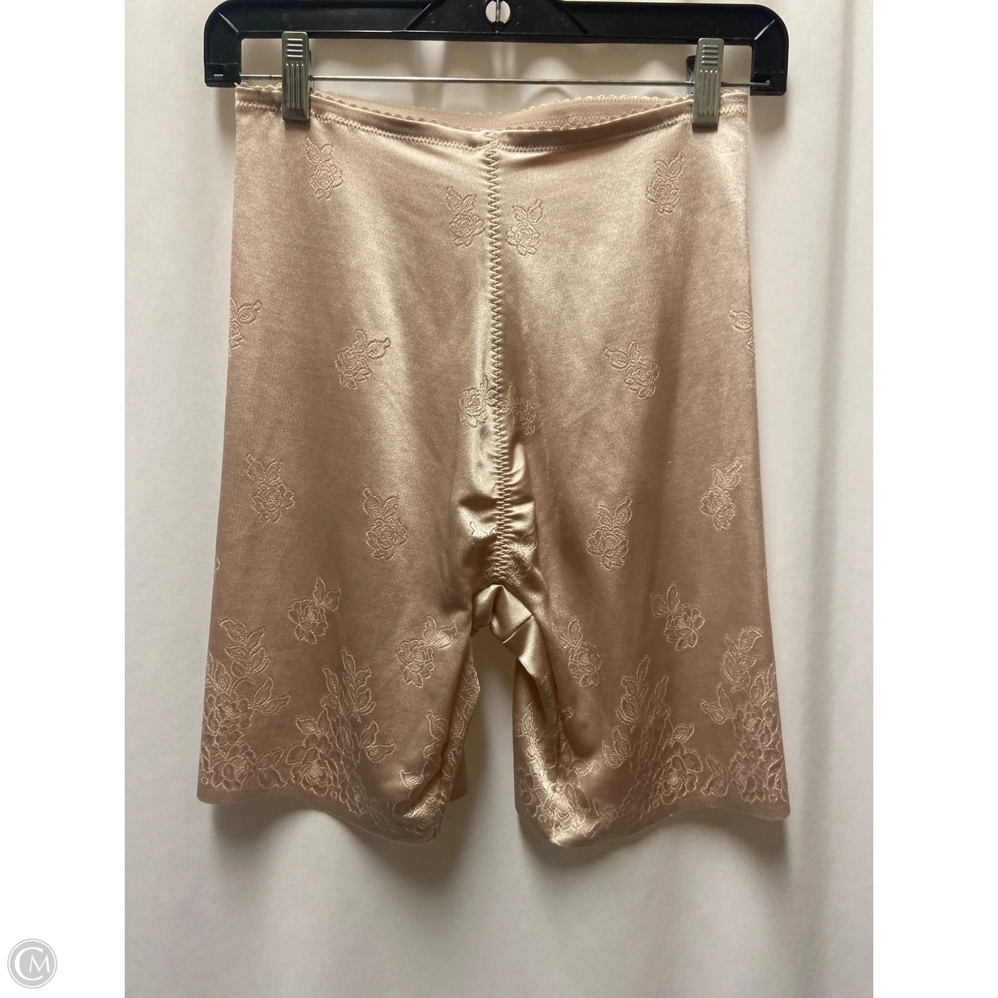 Shorts By Flexees In Beige, Size: L