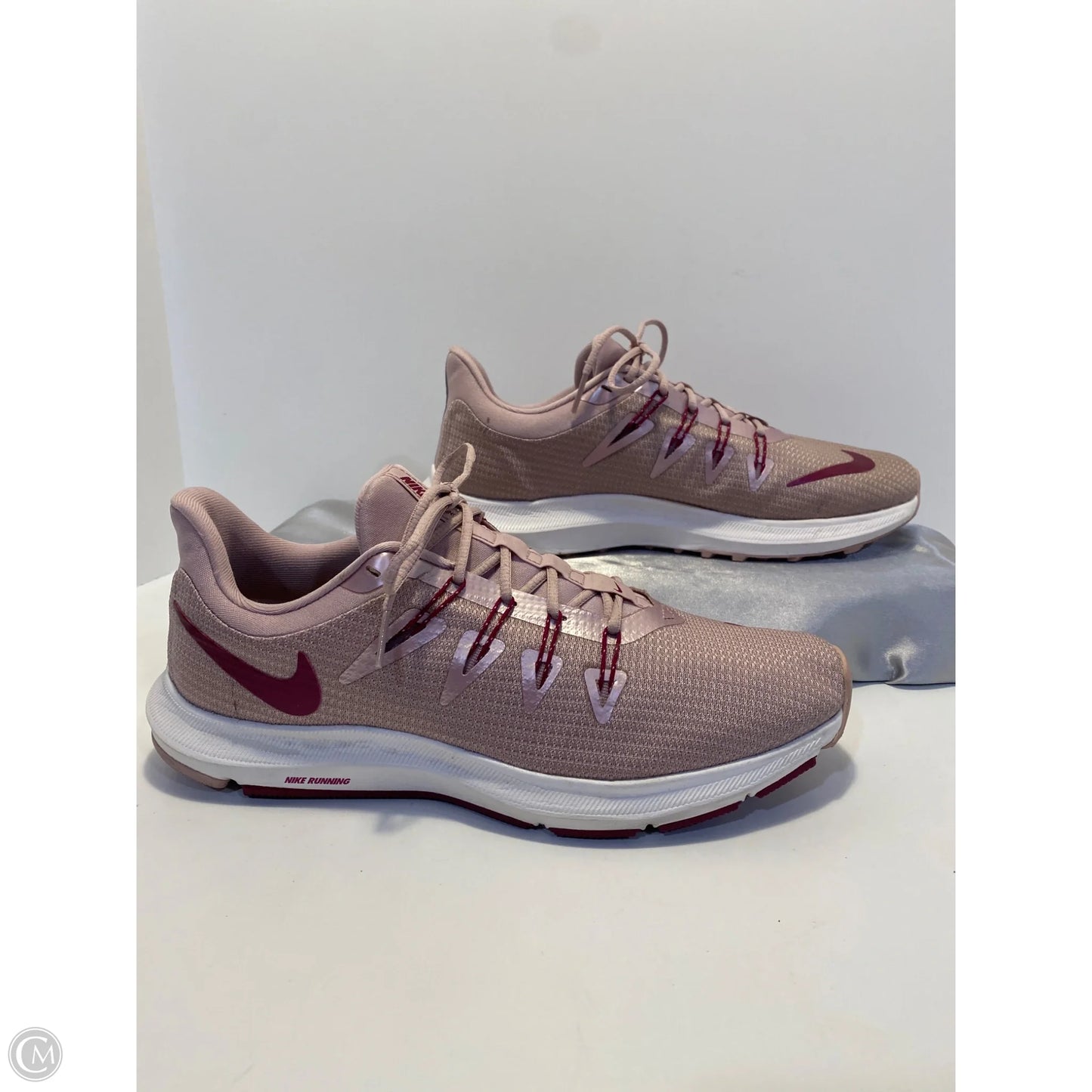 Shoes Athletic By Nike In Pink, Size: 9.5
