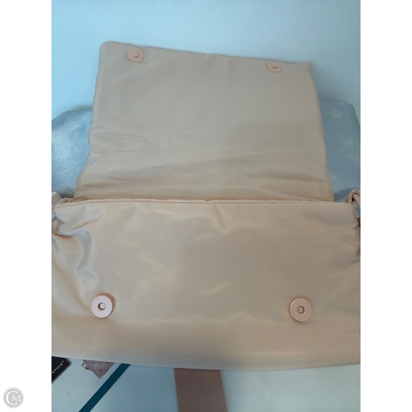 Crossbody By Clothes Mentor, Size: Medium